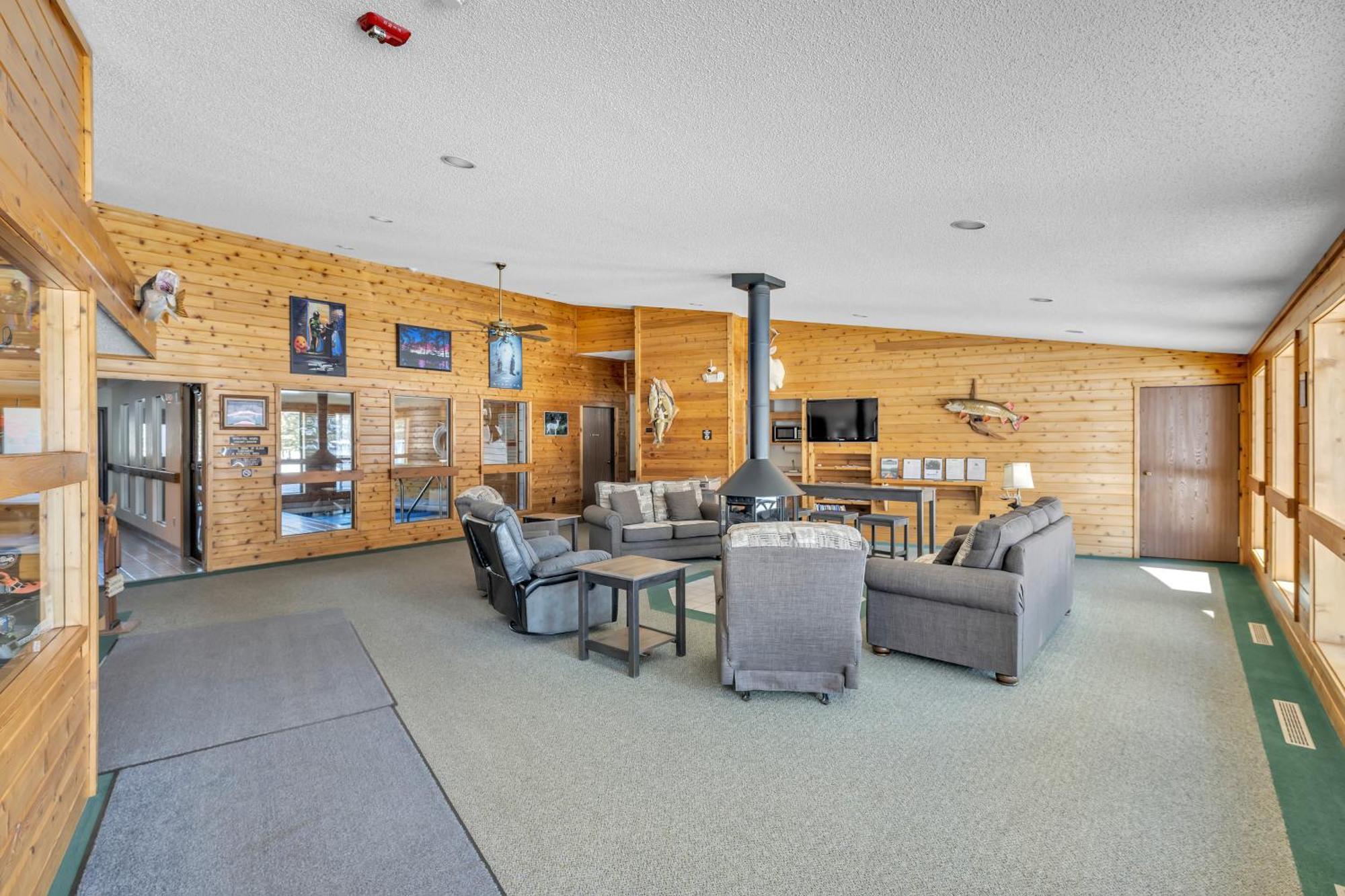 Apartment Motor